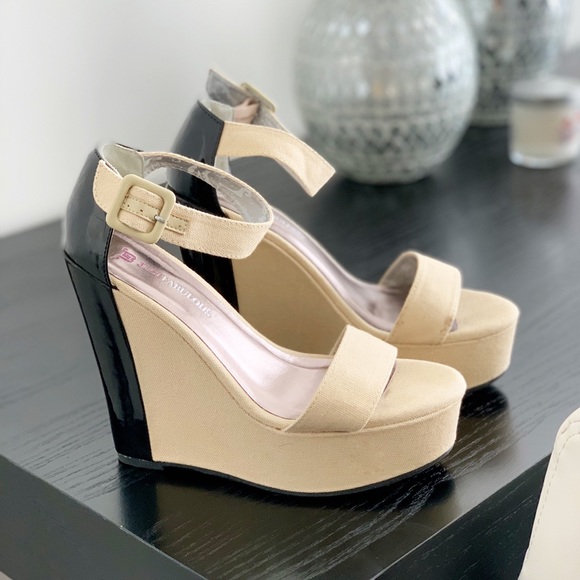 *DONATED* JustFab ‘Emmeline’ Cream Wedge Heels - Picture 2 of 10